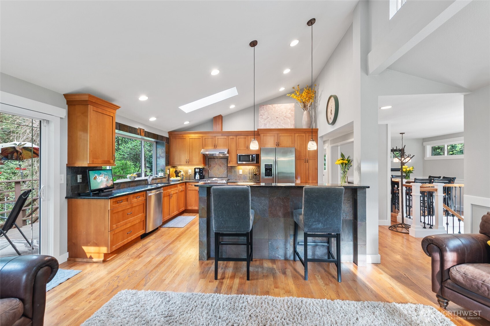 22403 53rd Avenue Southeast Bothell, WA 98021 - Photo 4 of 39