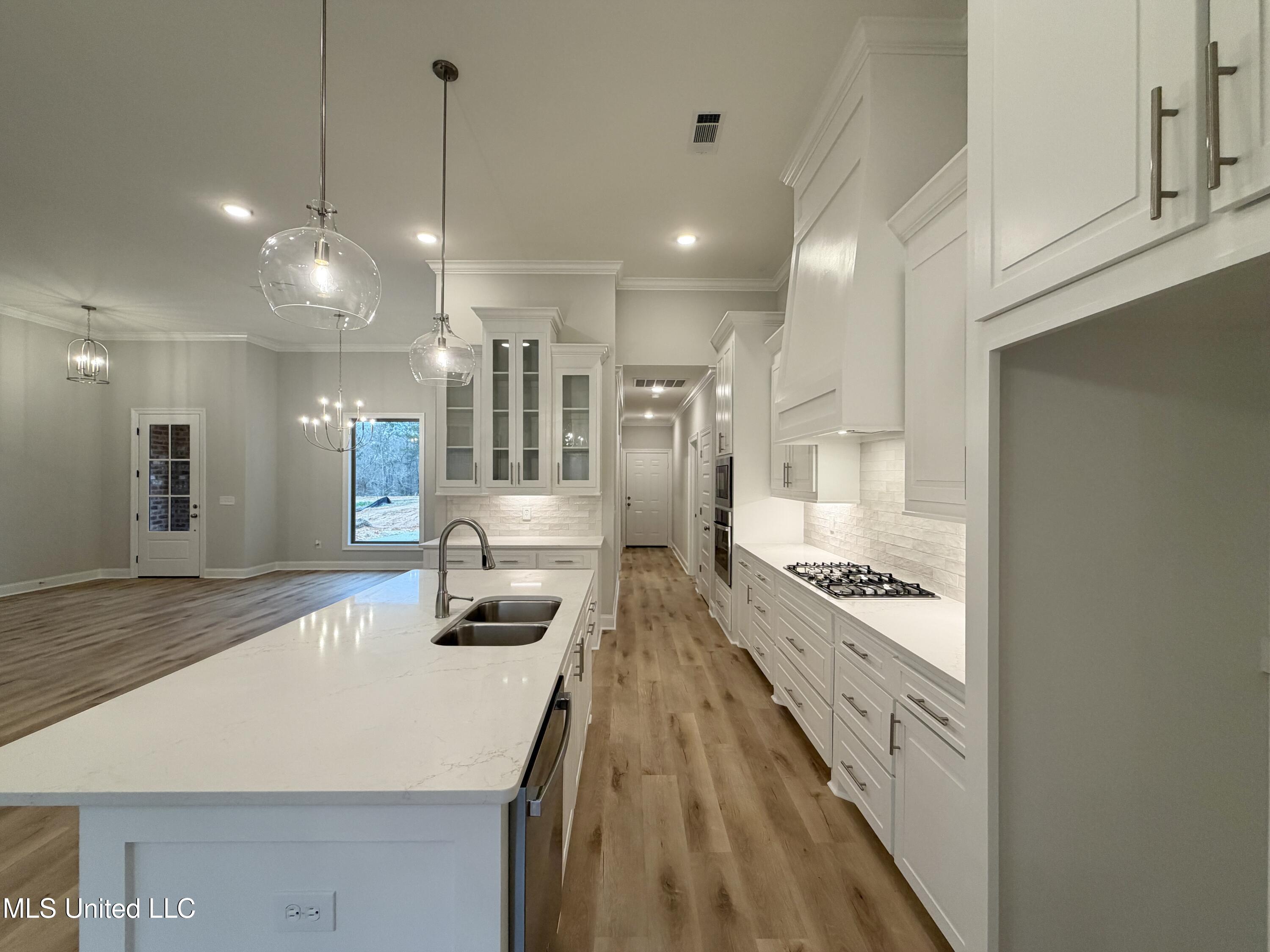 939 Mullican Road Florence, MS 39073 - Photo 11 of 34 IMG_3750(3)