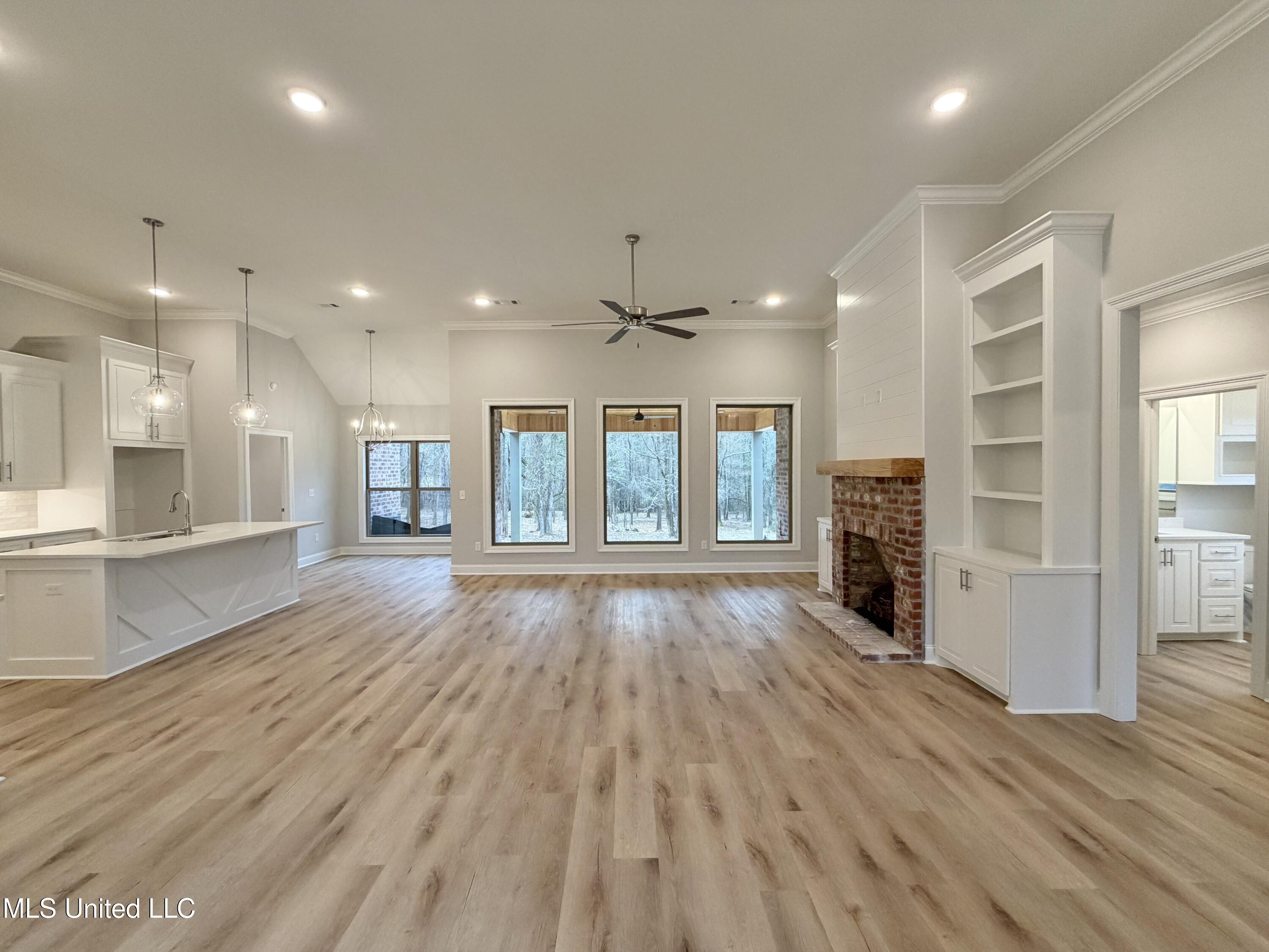 939 Mullican Road Florence, MS 39073 - Photo 5 of 34 IMG_3743(5)