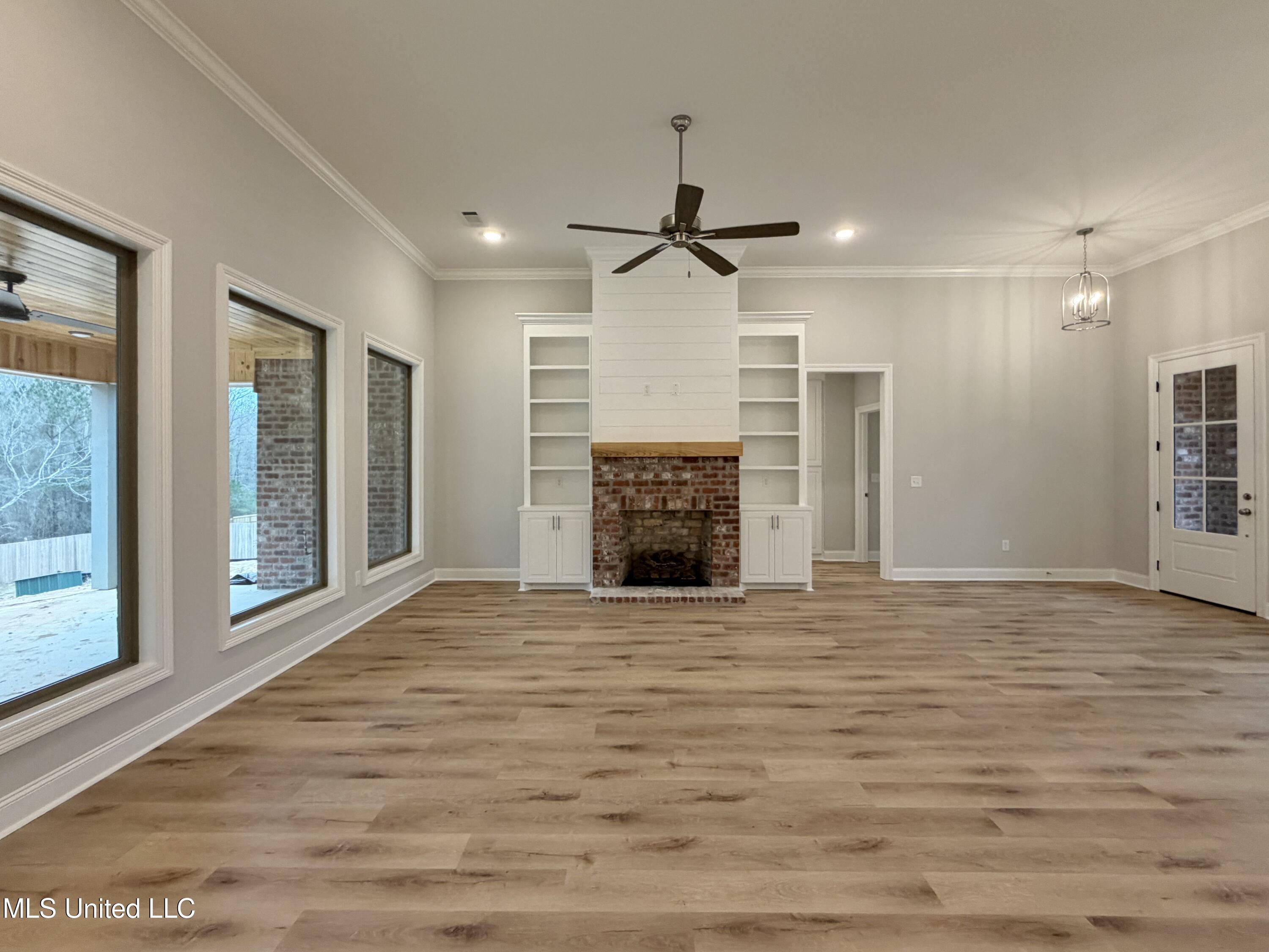 939 Mullican Road Florence, MS 39073 - Photo 6 of 34 IMG_3744(4)