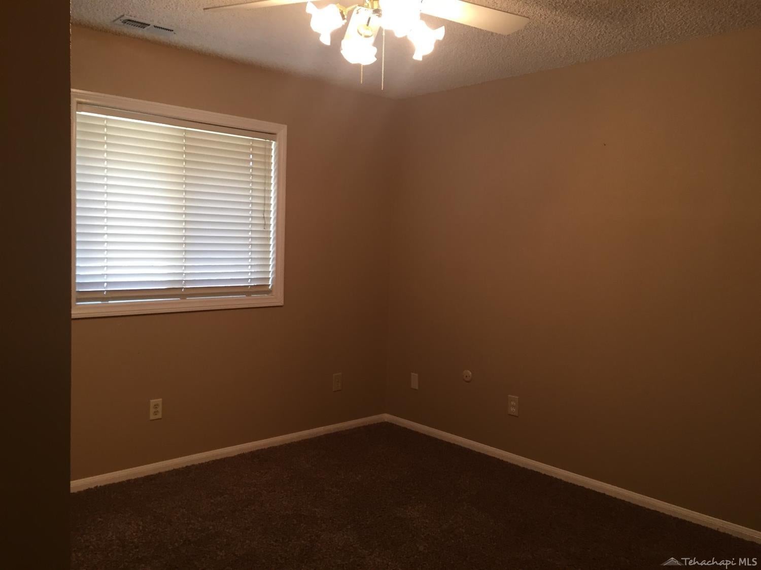 26101 Bear Valley Road Tehachapi, CA 93561 - Photo 20 of 24 Gallery Image 20