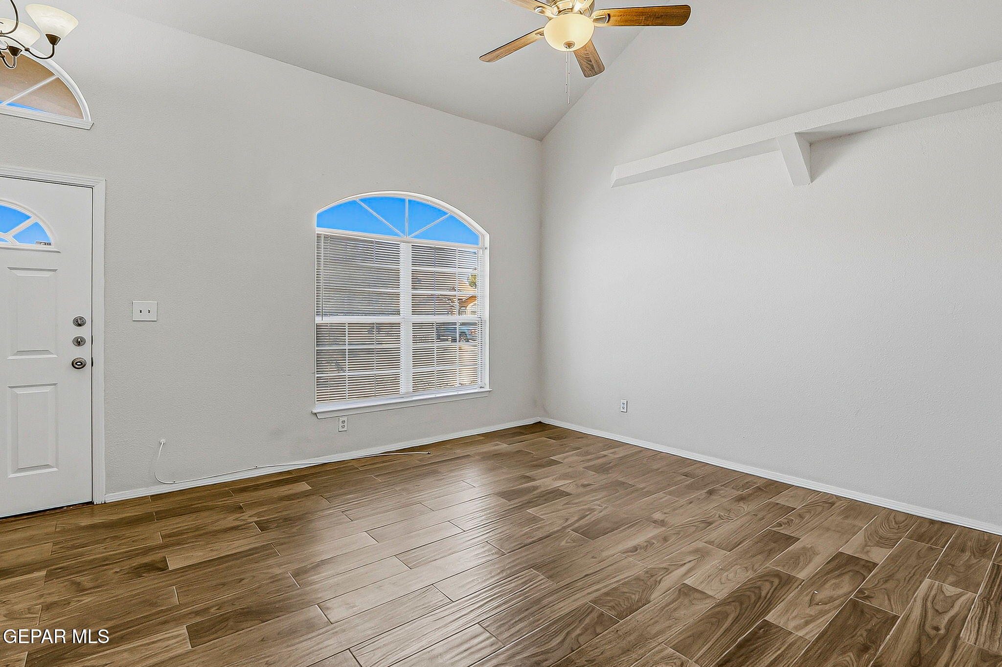 12348 Tierra Madre Road El Paso, TX 79938 - Photo 8 of 32 30-web-or-mls-IMG_8176
