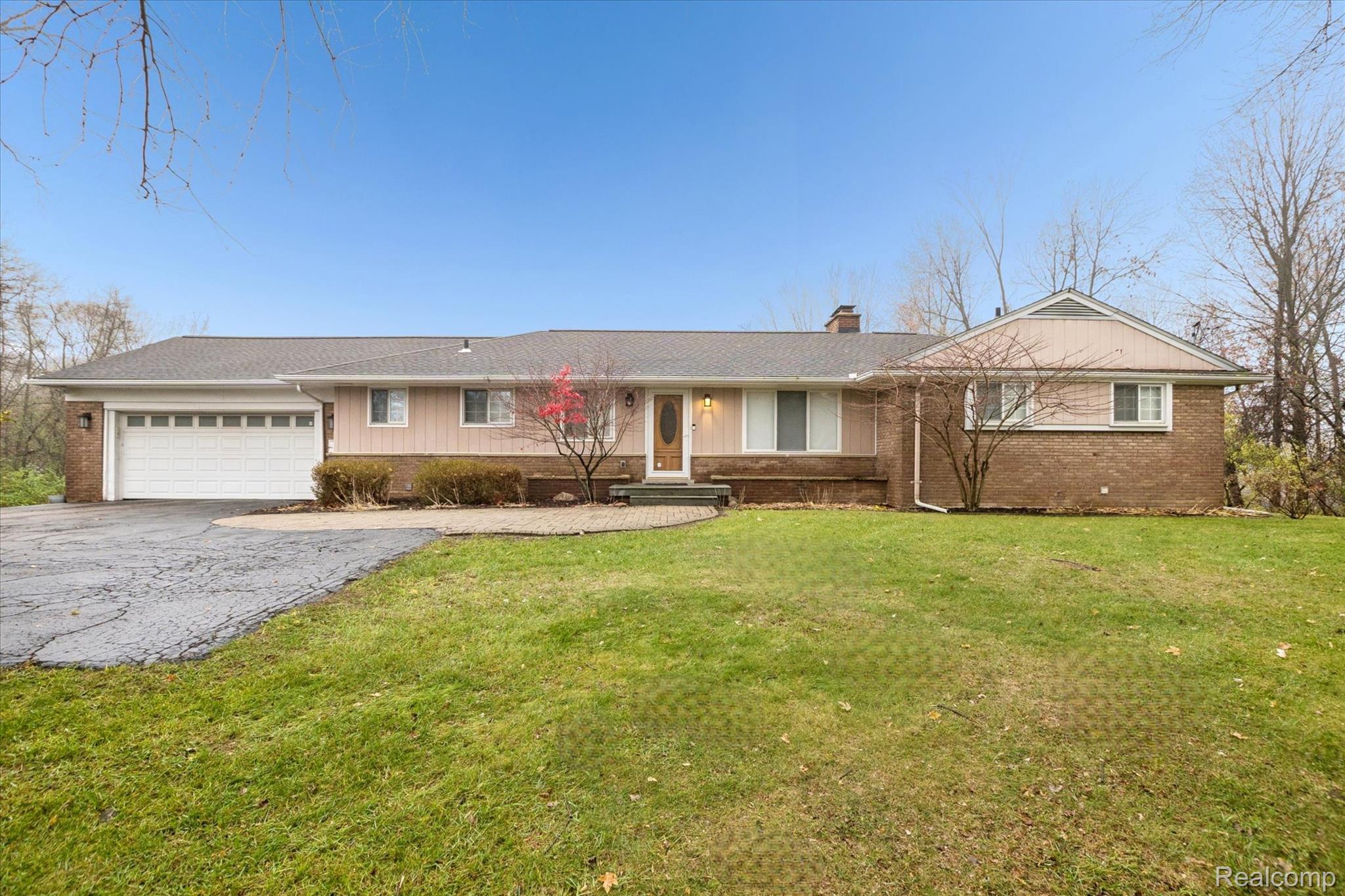 30609 Inkster Road Farmington, MI 48334 - Photo 2 of 40 02-4.jpg