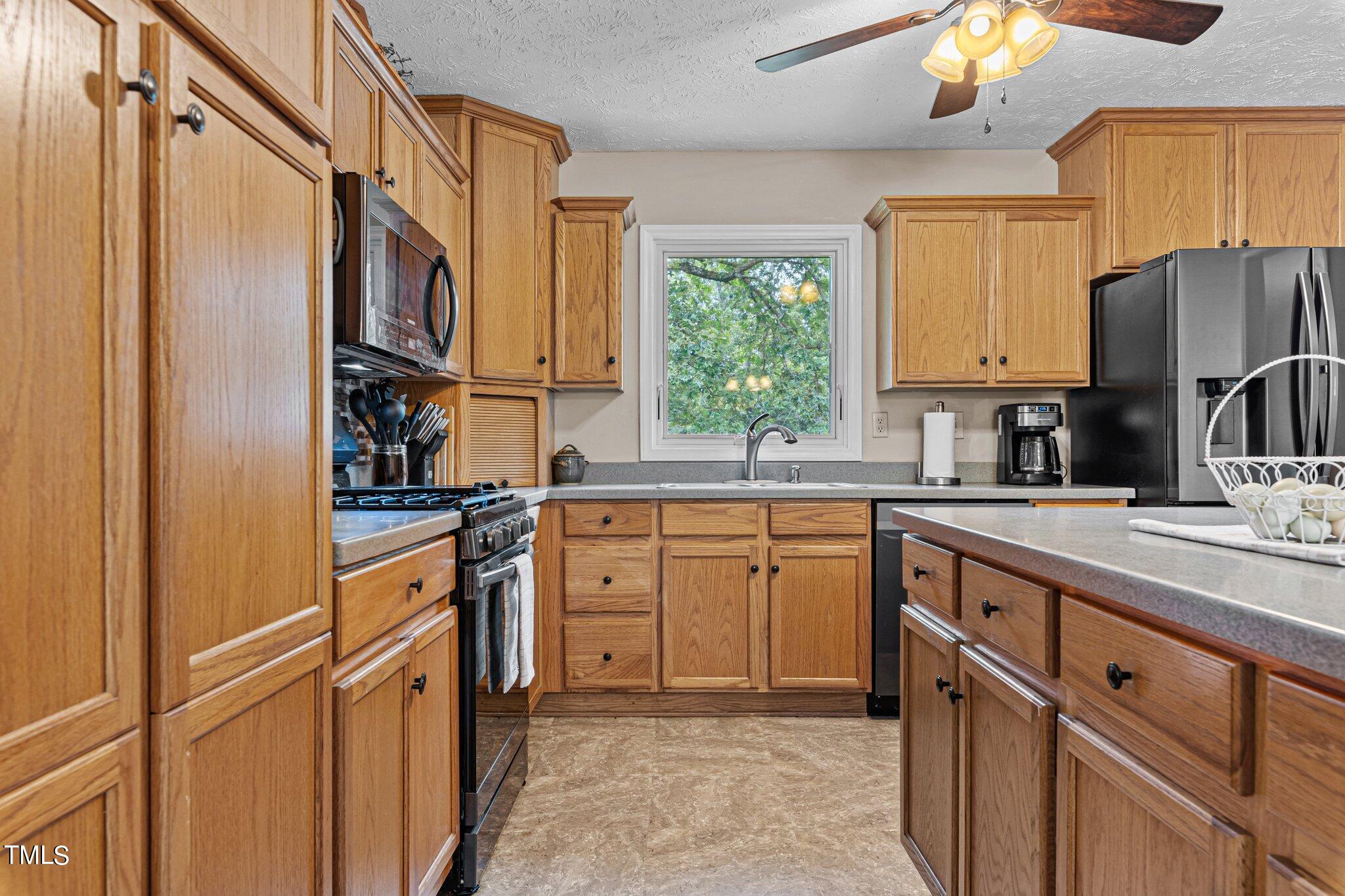 7690 Arabia Road Lumber Bridge, NC 28357 - Photo 17 of 45 9-web-or-mls-707A8551