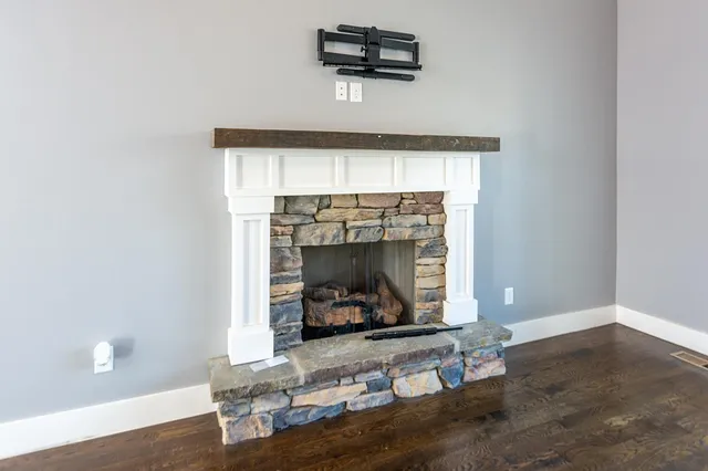 $2,895 | 9618 Shooting Star Circle, Soddy Daisy, TN 37379