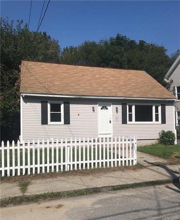 39 School Street Killingly, CT 06239 - Photo 1 of 1