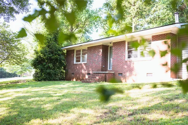 $219,000 | 209 Cleveland Pike Road, Westminster, SC 29693