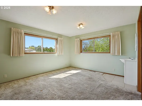 $360,000 | 1116 Mc Pherson Street, Wasco, OR 97065