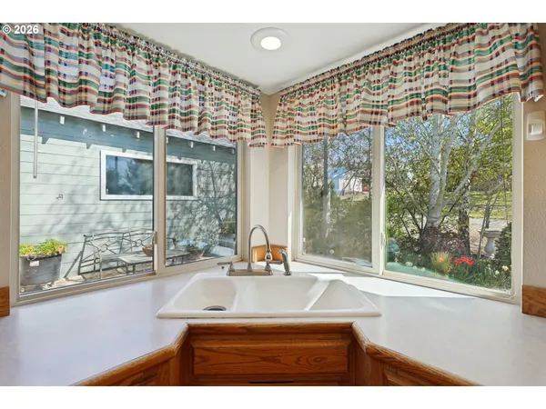 $360,000 | 1116 Mc Pherson Street, Wasco, OR 97065