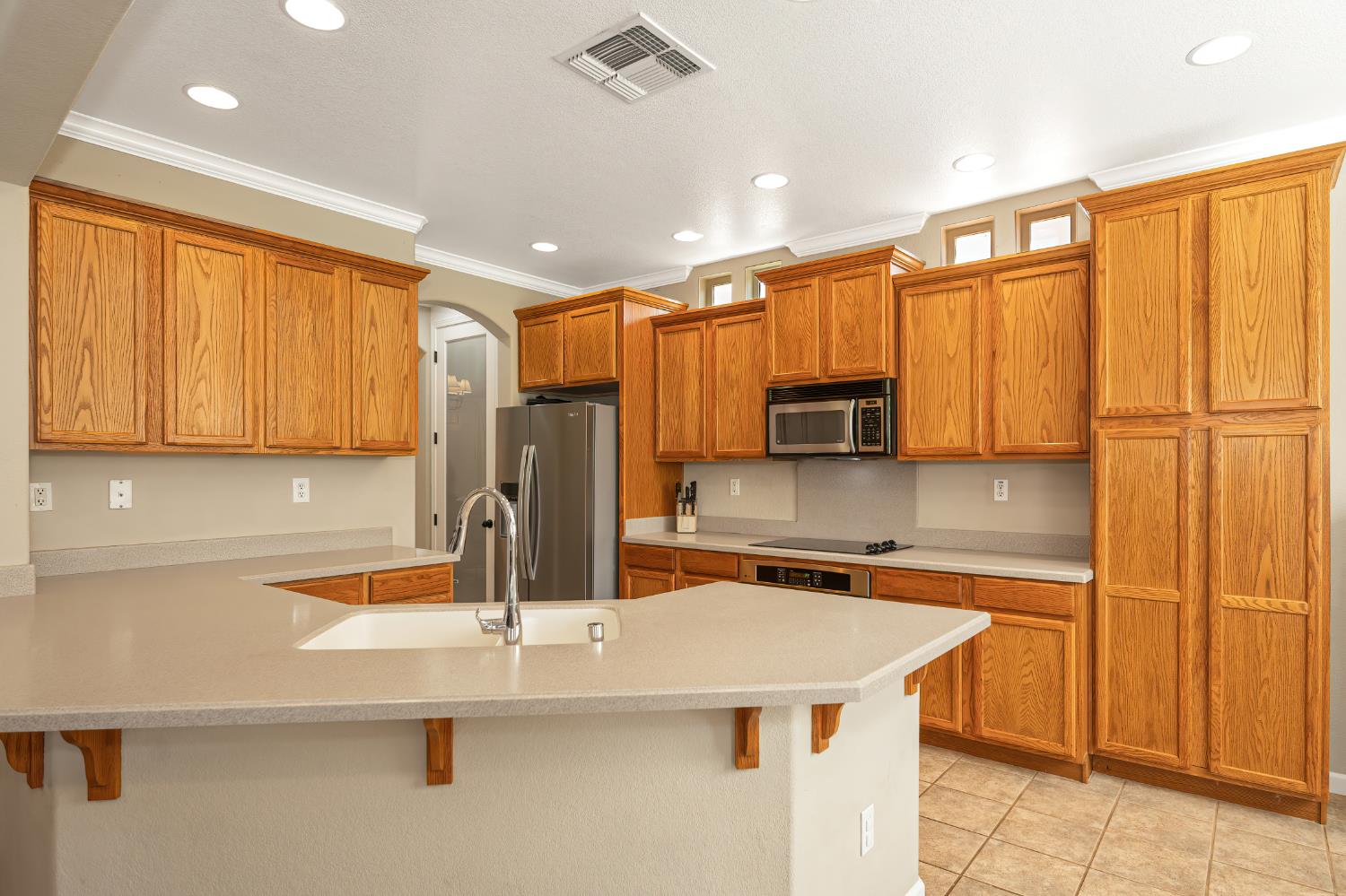 7637 Colbert Drive Rancho Murieta, CA 95683 - Photo 11 of 51 Gallery Image 11
