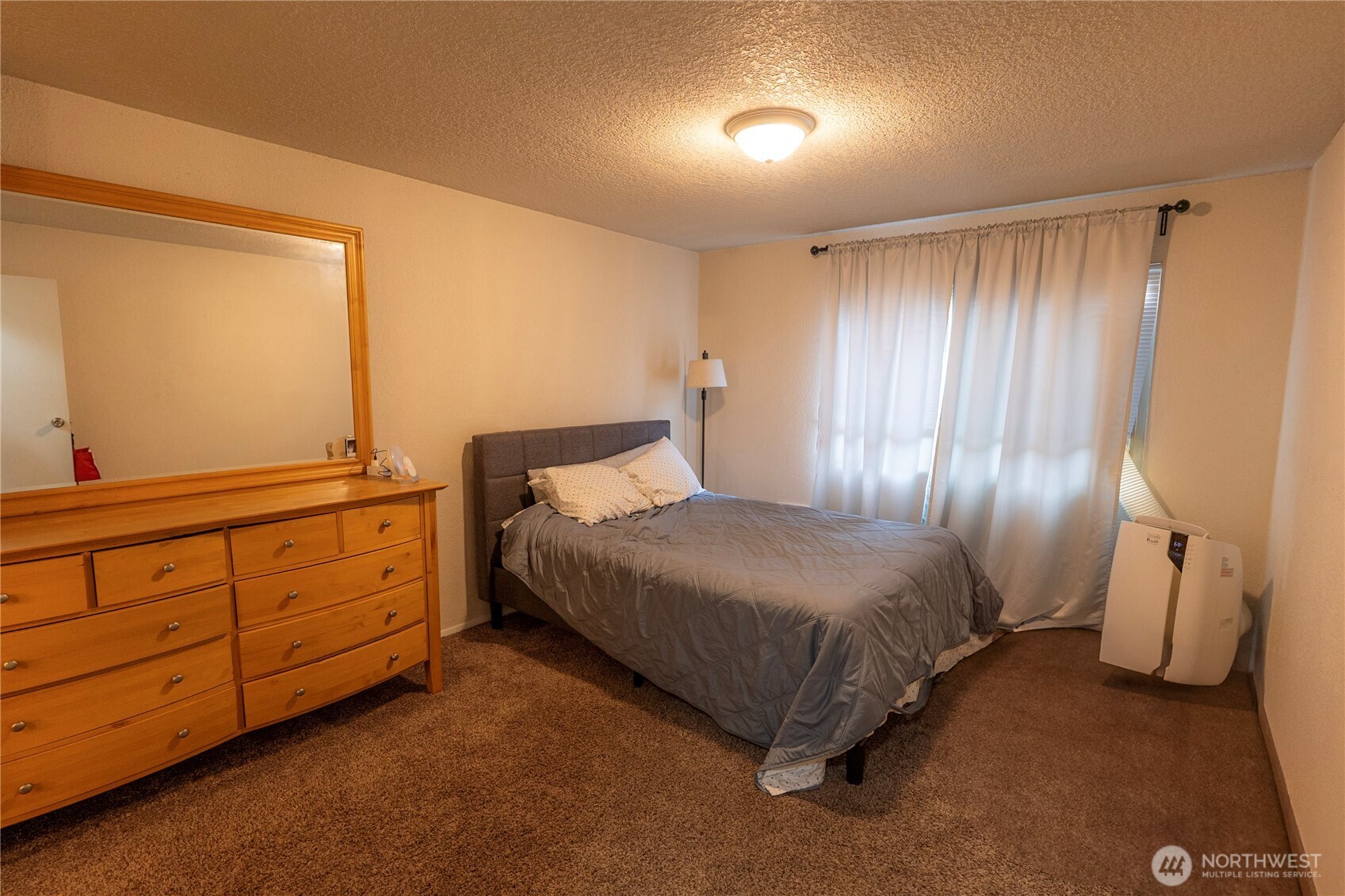 1177 Harrington Avenue Northeast Renton, WA 98056 - Photo 13 of 18 Gallery Image 13
