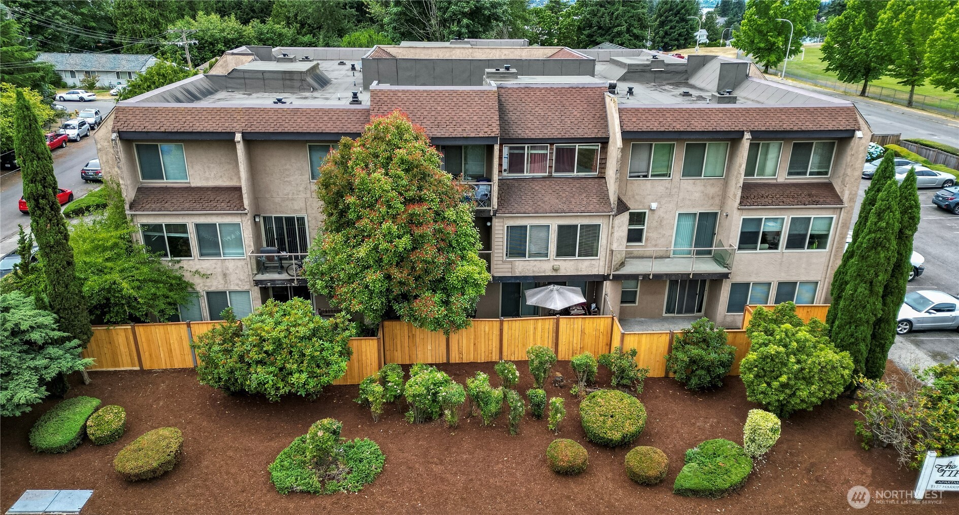 1177 Harrington Avenue Northeast Renton, WA 98056 - Photo 2 of 18 Gallery Image 2