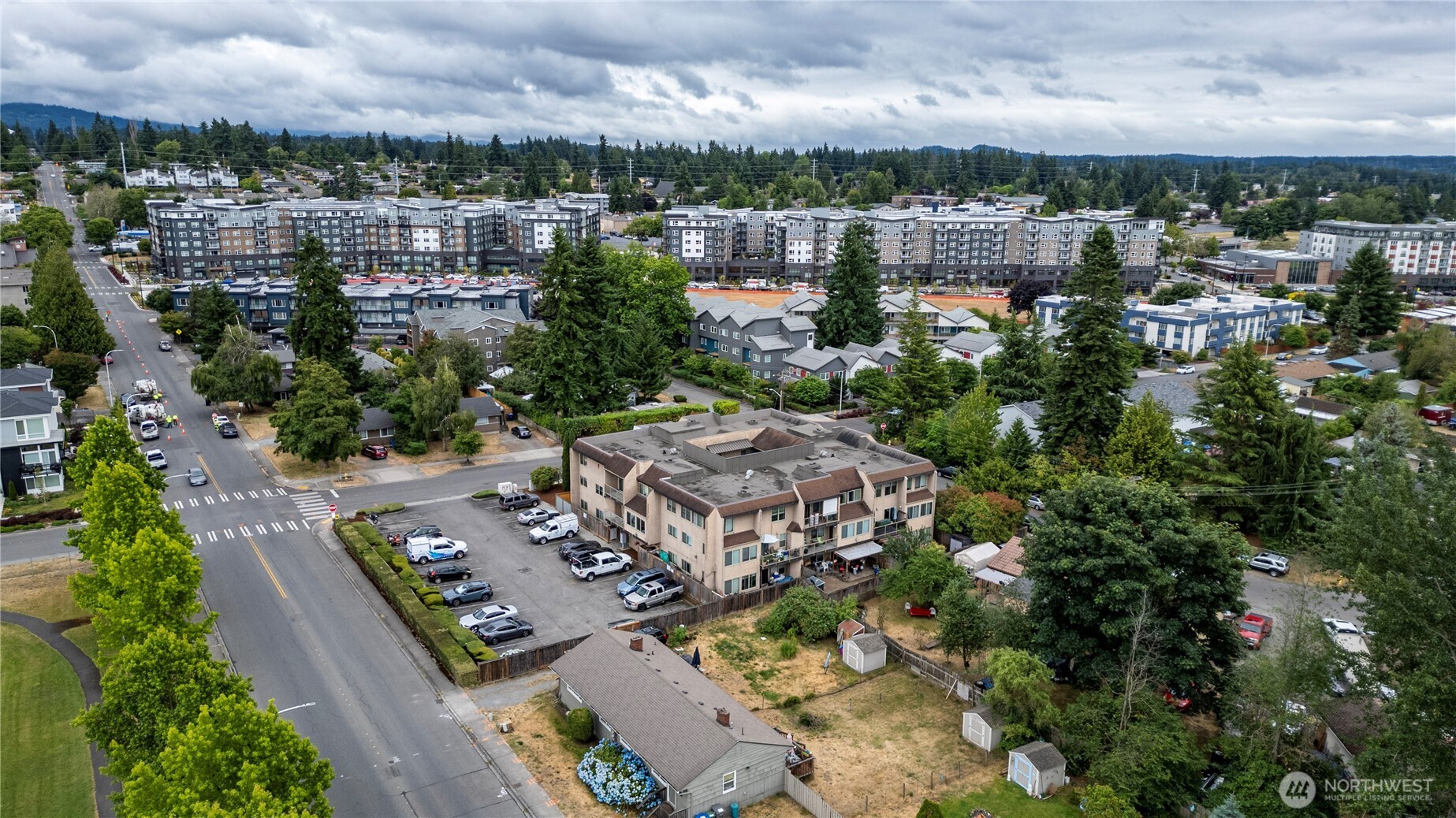 1177 Harrington Avenue Northeast Renton, WA 98056 - Photo 3 of 18 Gallery Image 3