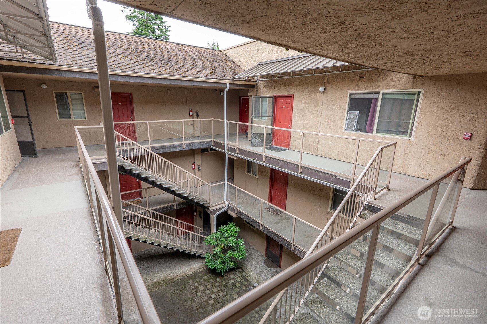 1177 Harrington Avenue Northeast Renton, WA 98056 - Photo 10 of 18 Gallery Image 10