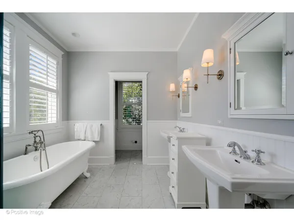 $2,950,000 | 809 Elmwood Avenue, Wilmette, IL 60091