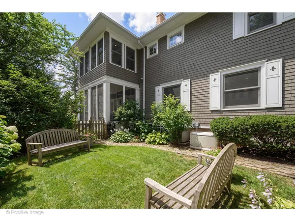 $2,950,000 | 809 Elmwood Avenue, Wilmette, IL 60091