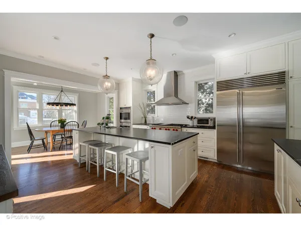 $2,950,000 | 809 Elmwood Avenue, Wilmette, IL 60091