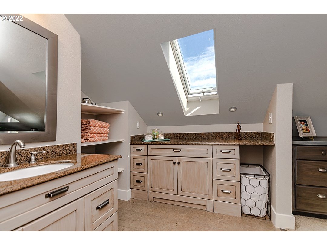 121 Melton Road Roseburg, OR 97470 - Photo 20 of 31 Gallery Image 20