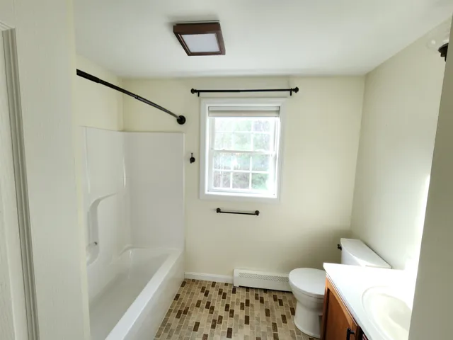 $2,600 | 28 Owens Drive, Unit 52, Swanzey, NH 03446