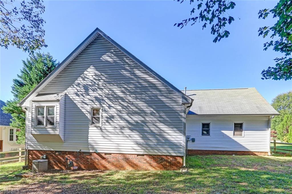 4312 Chilton Way High Point, NC 27265 - Photo 25 of 26 Gallery Image 25