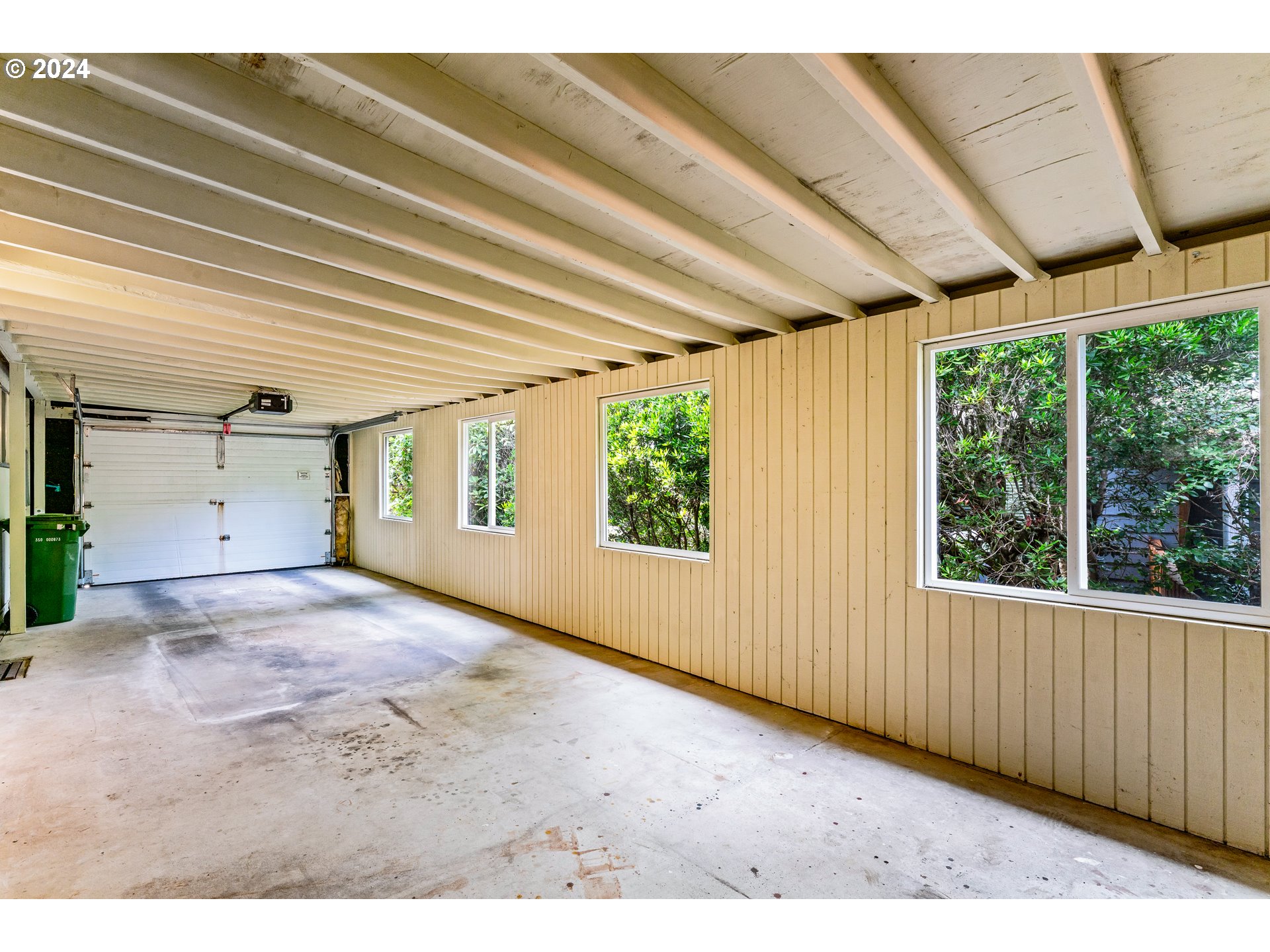 1600 Rhododendron Drive, Unit 406 Florence, OR 97439 - Photo 27 of 42 a view of a backyard of a house