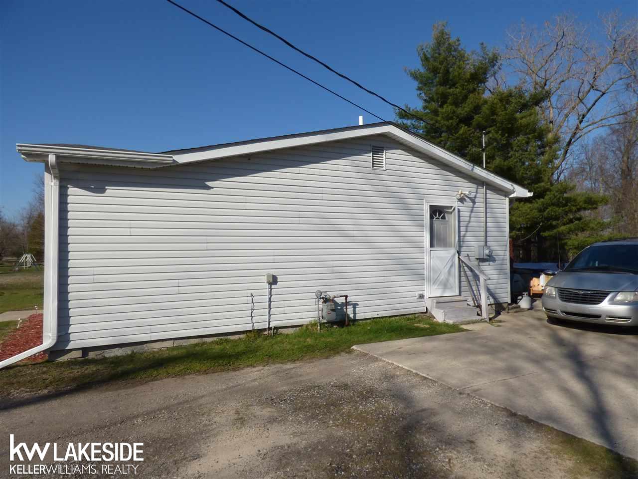 7685 Marsh Road Marine City, MI 48039 - Photo 14 of 17 31287577-13.JPG