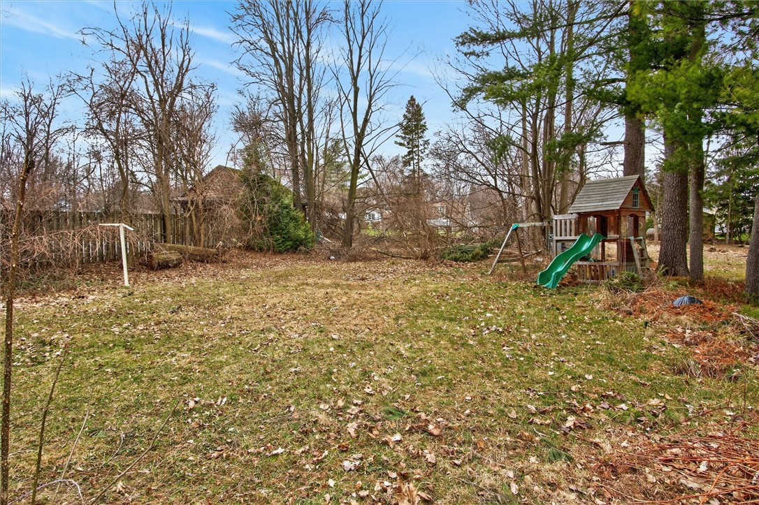 555 Elmgrove Road Gates, NY 14606 - Photo 25 of 29