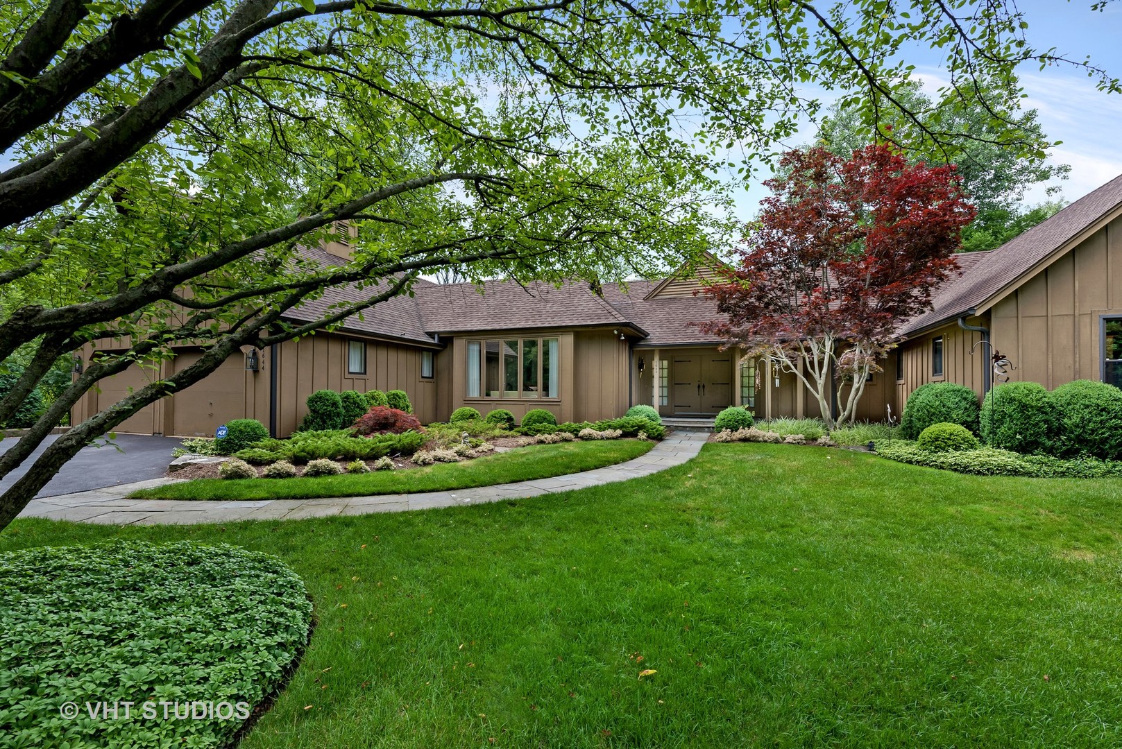 1644 Sunset Ridge Road Northbrook, IL 60062 - Photo 1 of 29