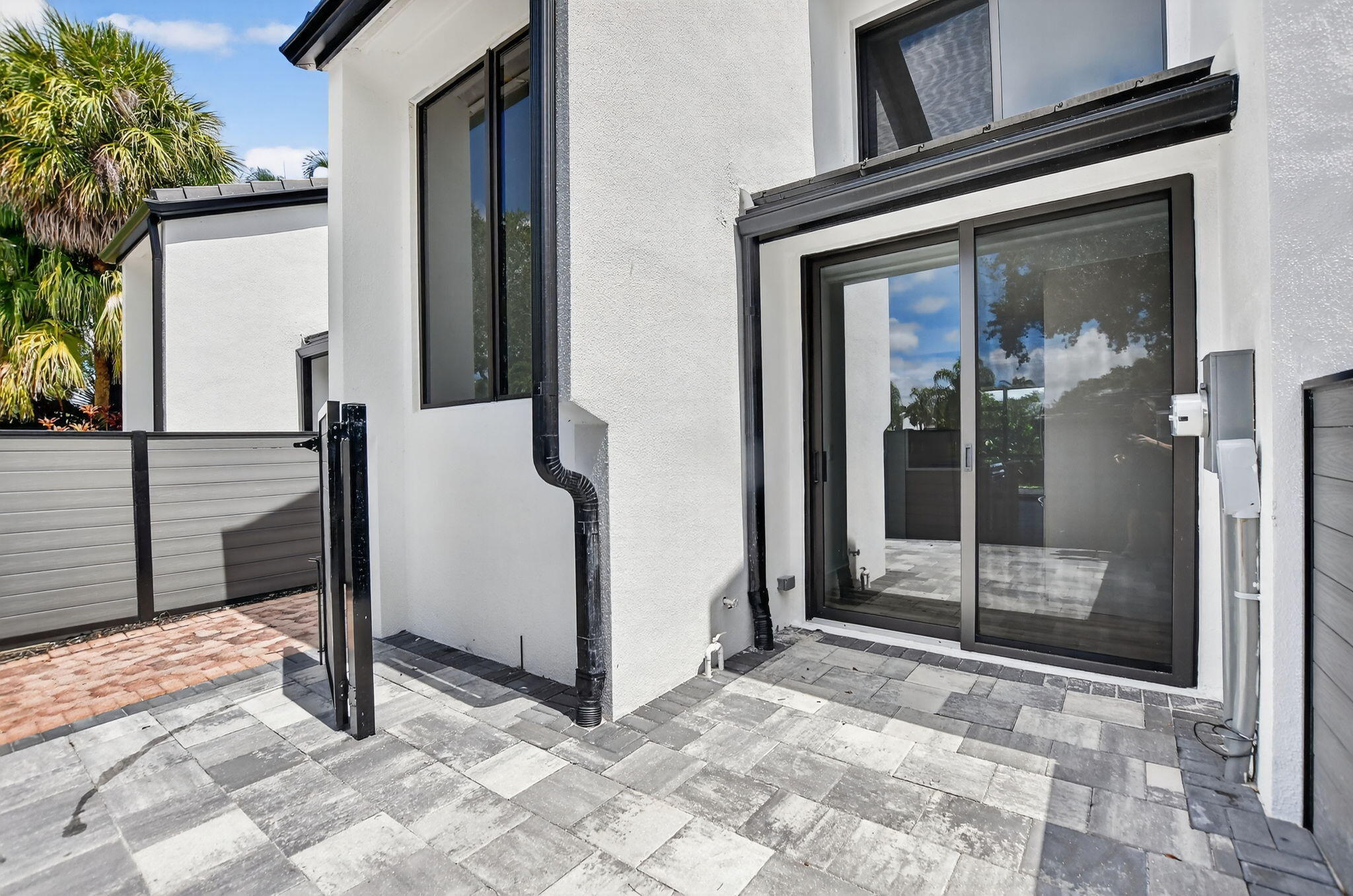 3402 Bridgewood Drive Boca Raton, FL 33434 - Photo 33 of 66 Front Patio