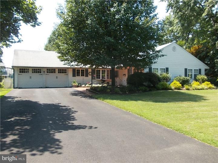 101 Fieldstone Road Levittown, PA 19056 - Photo 1 of 25 Exterior