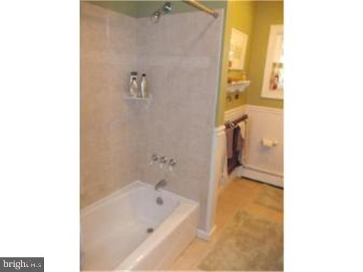 101 Fieldstone Road Levittown, PA 19056 - Photo 17 of 25 Bathroom
