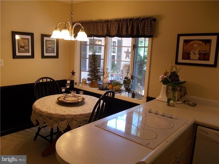 101 Fieldstone Road Levittown, PA 19056 - Photo 6 of 25 Kitchen
