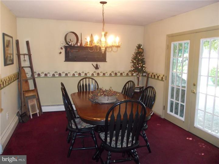101 Fieldstone Road Levittown, PA 19056 - Photo 8 of 25 Dining Room