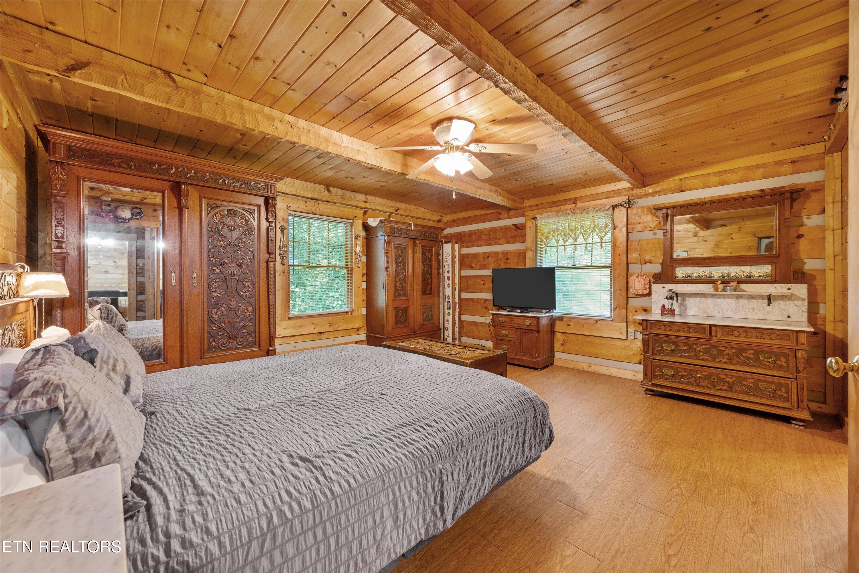 2992 Covemont Road Sevierville, TN 37862 - Photo 9 of 30 Primary Bedroom