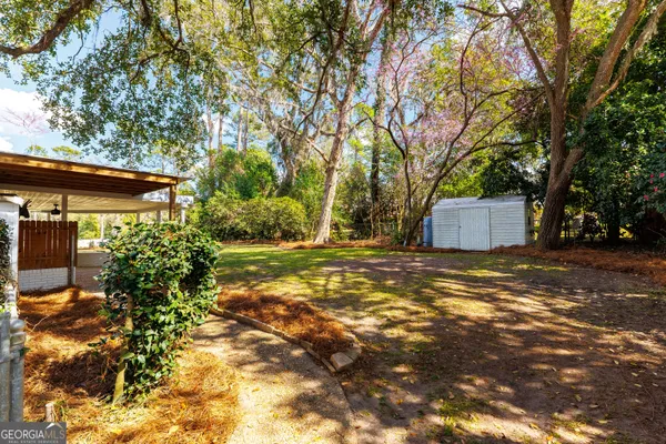 a view of a outdoor space