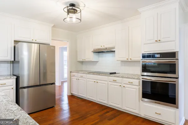 $369,900 | 2307 Riverhill Drive, Valdosta, GA 31602