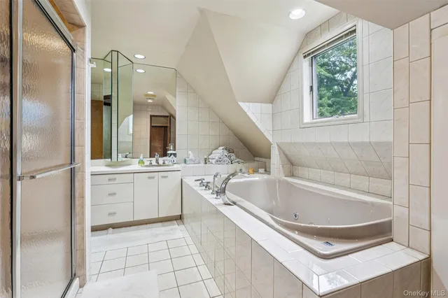 $1,295,000 | 1 Lookout Road, Tuxedo Park, NY 10987