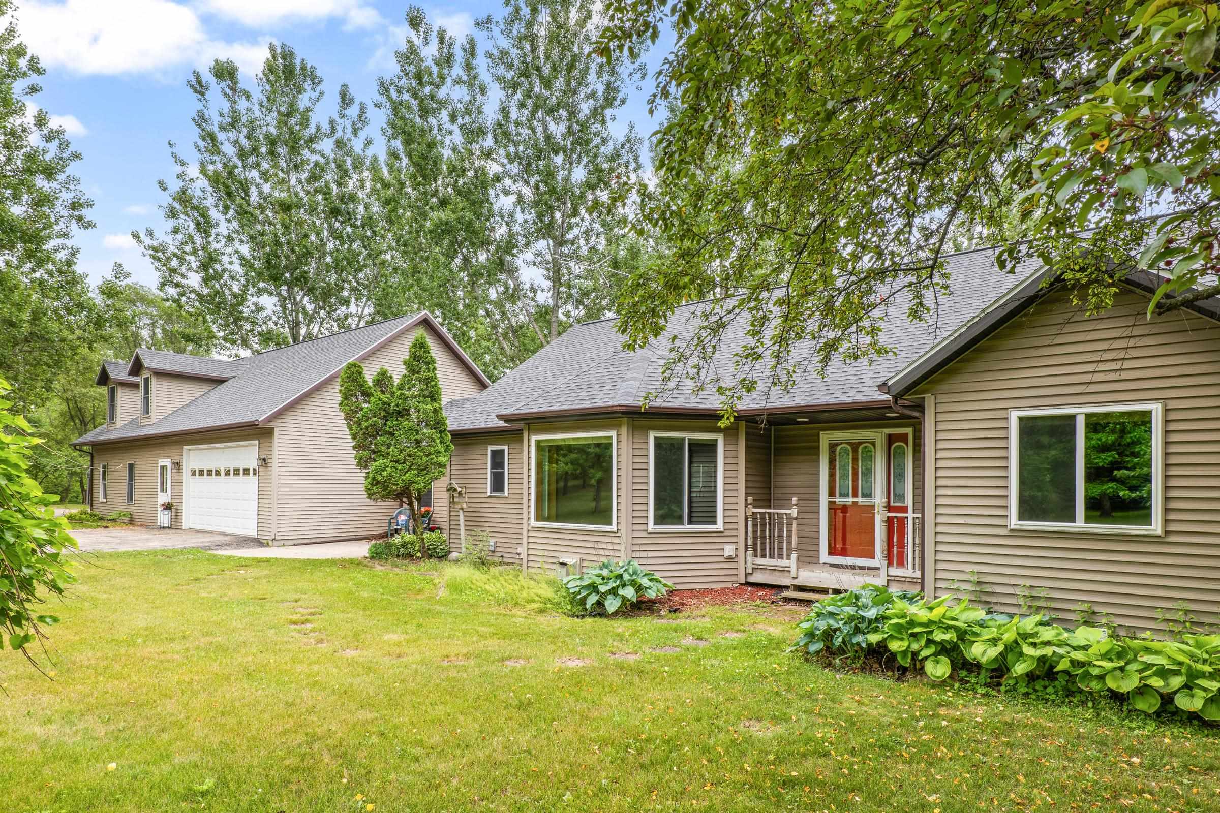 W3075 Grouse Road Pardeeville, WI 53954 - Photo 5 of 89