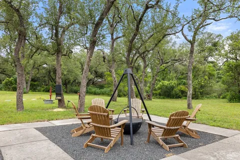$1,225,000 | 9207 Claxton Drive, Austin, TX 78736