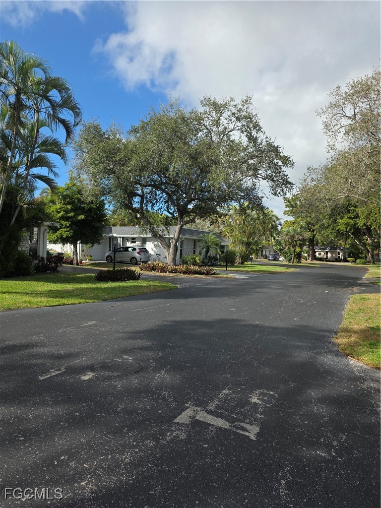 280 Lanchester Court, Unit 38 Naples, FL 34112 - Photo 8 of 26