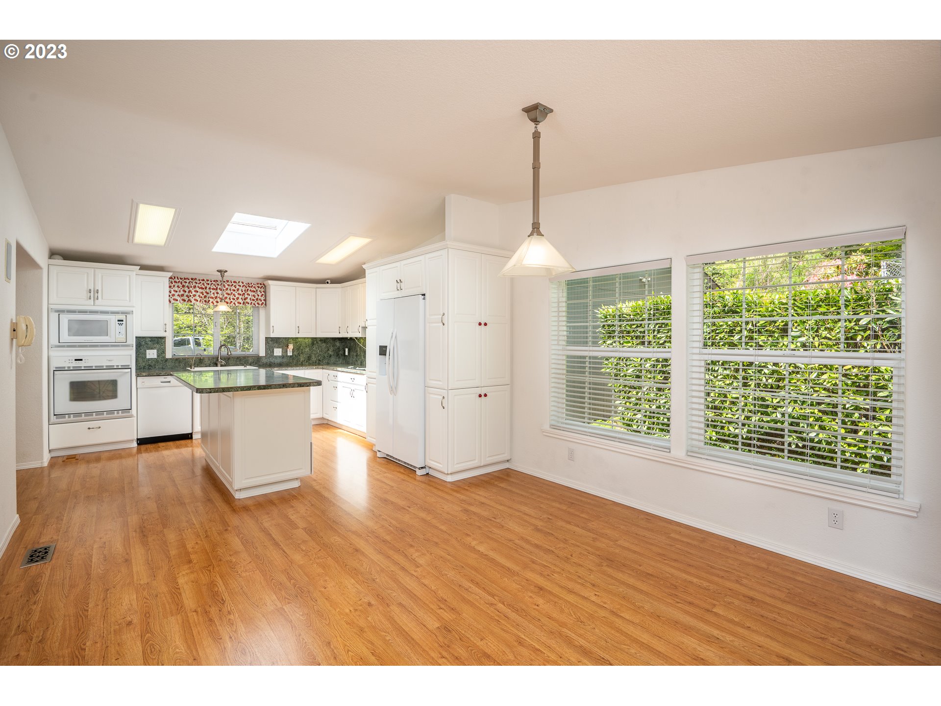 88647 Collard Lake Road Florence, OR 97439 - Photo 12 of 45 Gallery Image 12