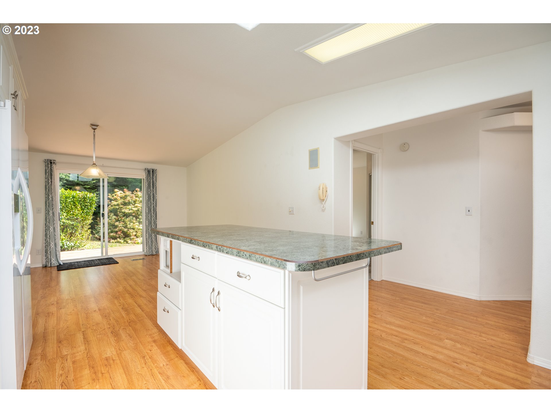 88647 Collard Lake Road Florence, OR 97439 - Photo 10 of 45 Gallery Image 10