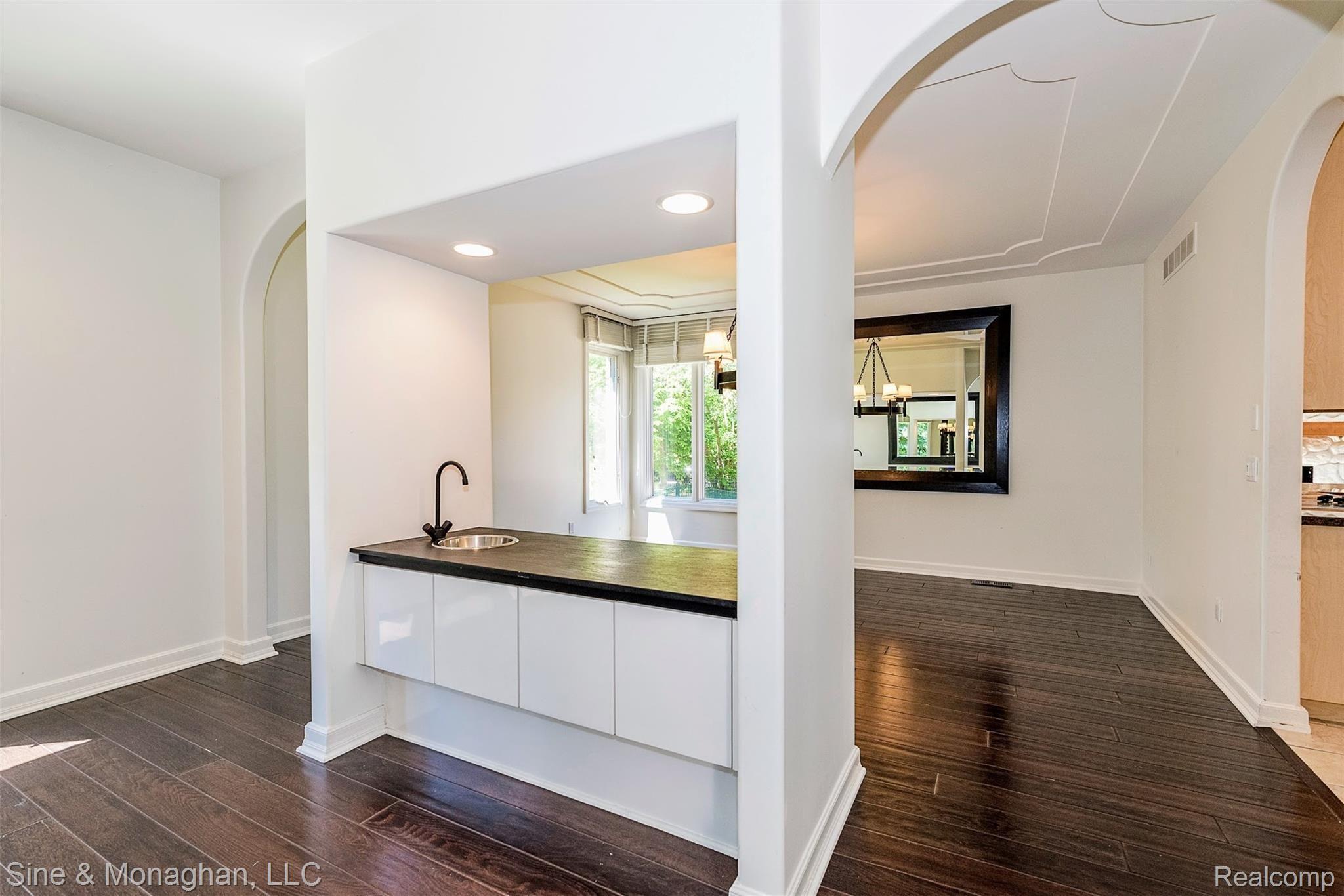 855 Rivenoak Street Birmingham, MI 48009 - Photo 15 of 55 DSC_6674.jpg