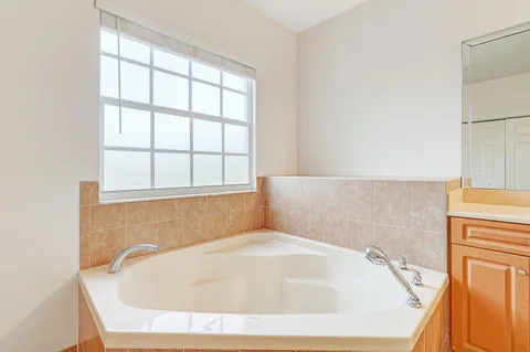 $1,175,000 | 16383 73rd Terrace North, Palm Beach Gardens, FL 33418