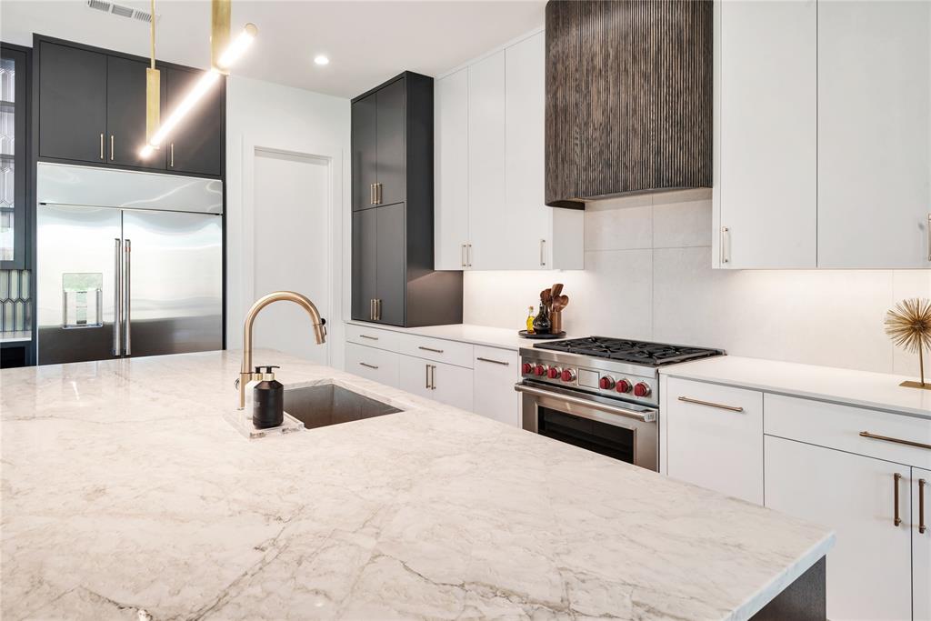 6923 Inverness Lane Dallas, TX 75214 - Photo 12 of 40