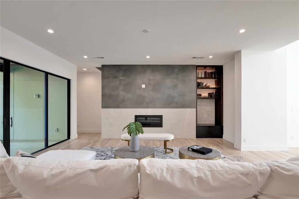 6923 Inverness Lane Dallas, TX 75214 - Photo 17 of 40