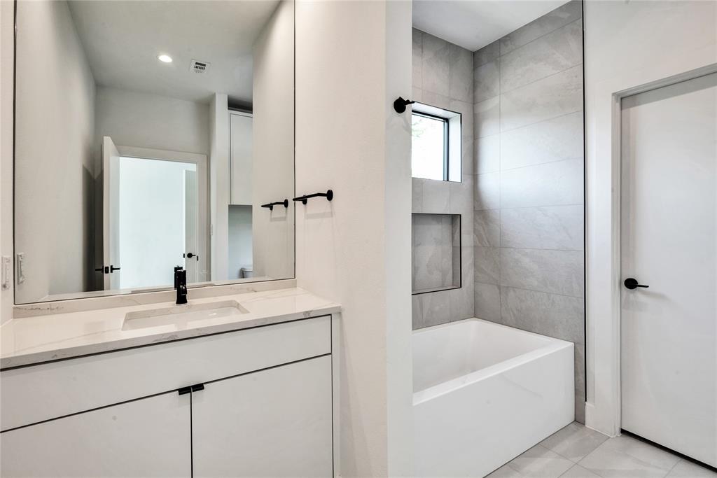 6923 Inverness Lane Dallas, TX 75214 - Photo 36 of 40