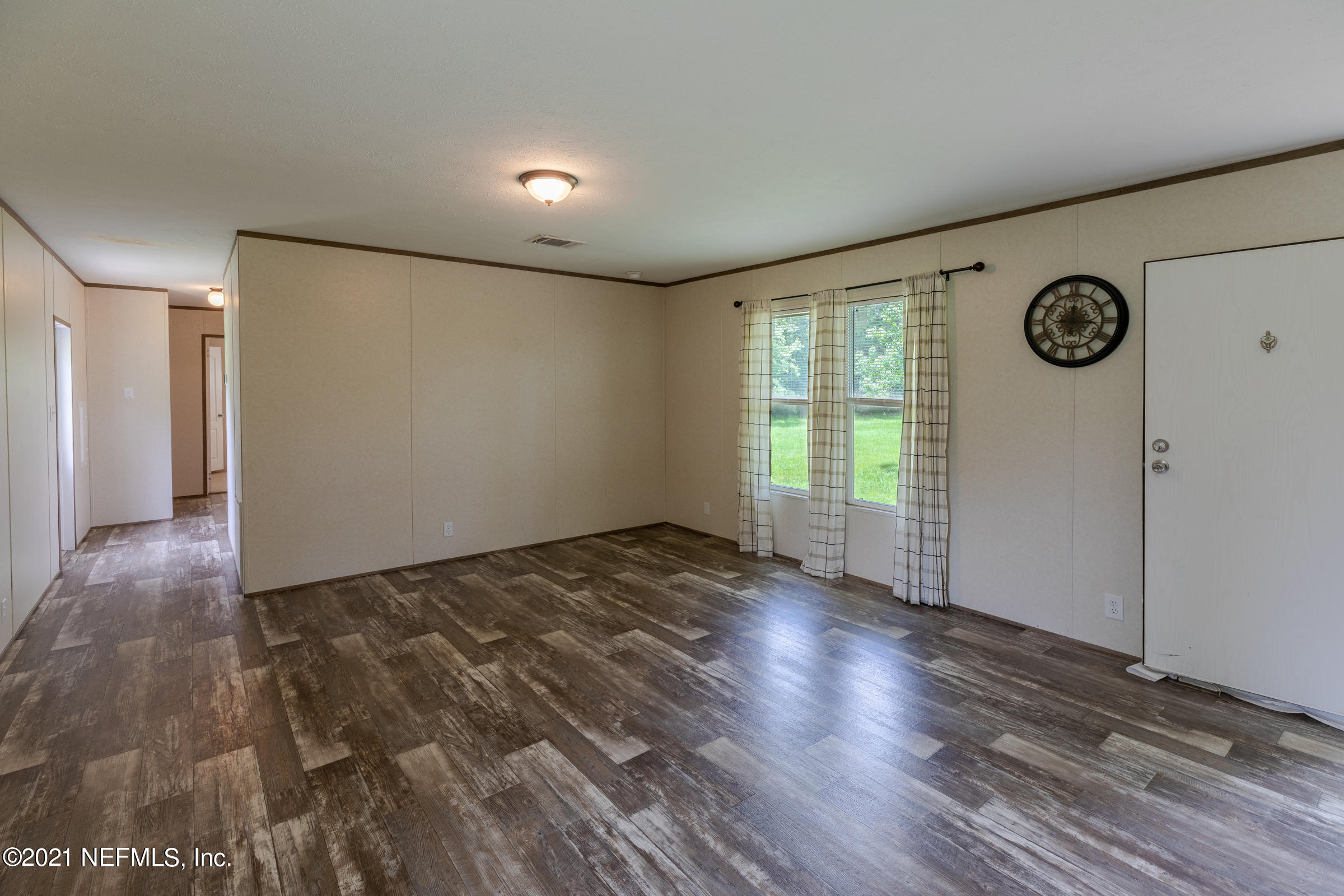 5950 Trawick Road Keystone Heights, FL 32656 - Photo 6 of 15 Living Room