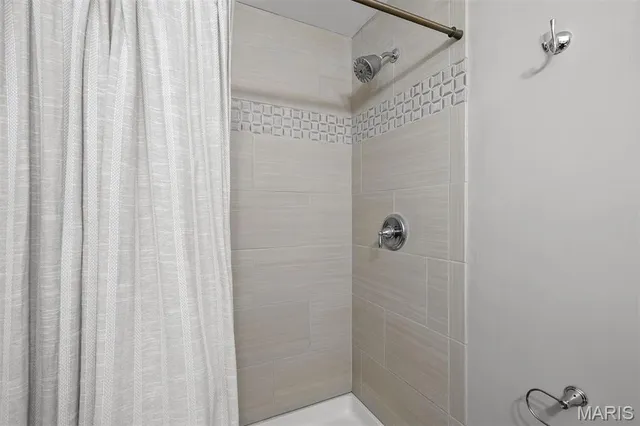 $399,000 | 1924 Providence Estate Drive, Wentzville, MO 63385