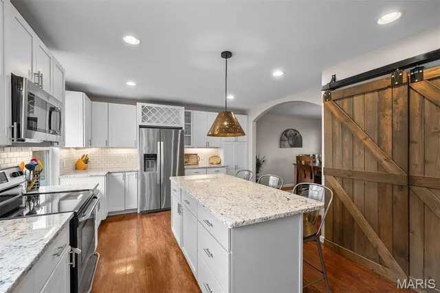 $399,000 | 1924 Providence Estate Drive, Wentzville, MO 63385